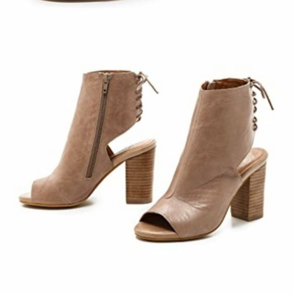 Jeffery Campbell Nude shoes gently used